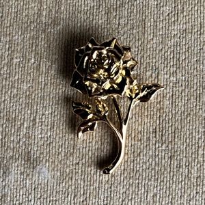 VINTAGE (1991) AVON SEASONAL BOUQUETS PIN (ROSE)